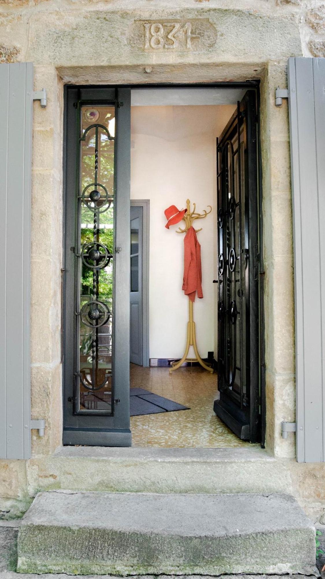 Auberge De La Tour De Brison Sanilhac  Buitenkant foto
